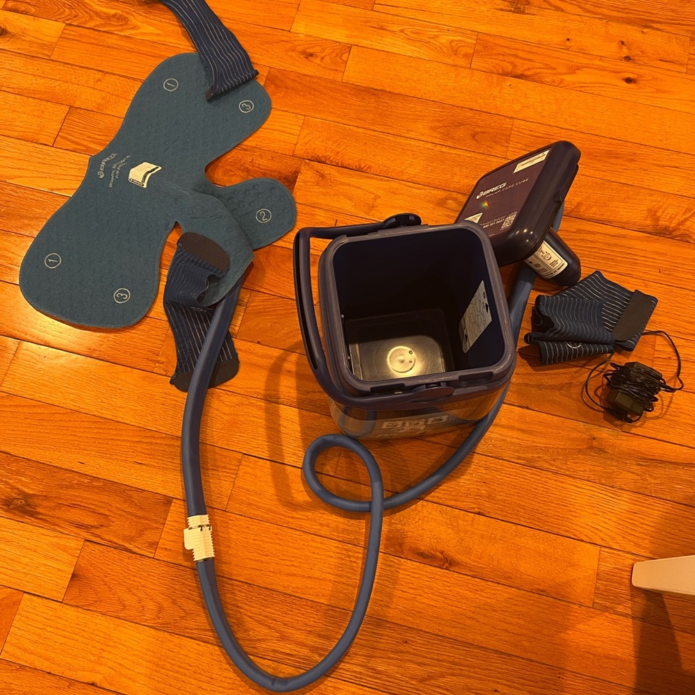 Breg Polar Care Cube Cold Therapy Left shoulder